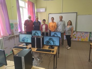 Фондација "Алек Кавчић" и МГ и ове године донирају рачунаре